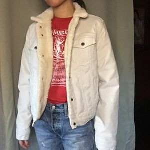 Levi’’s Cream Sherpa Trucker Jacket